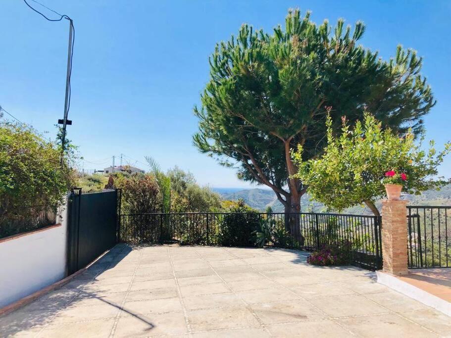 Villa En Frigiliana Con Piscina Y Jacuzzi Extérieur photo