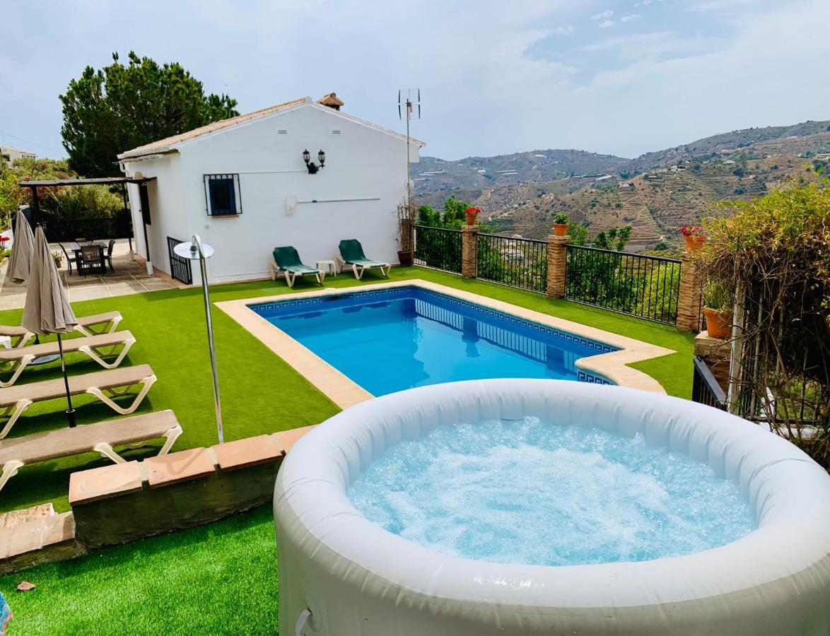 Villa En Frigiliana Con Piscina Y Jacuzzi Extérieur photo