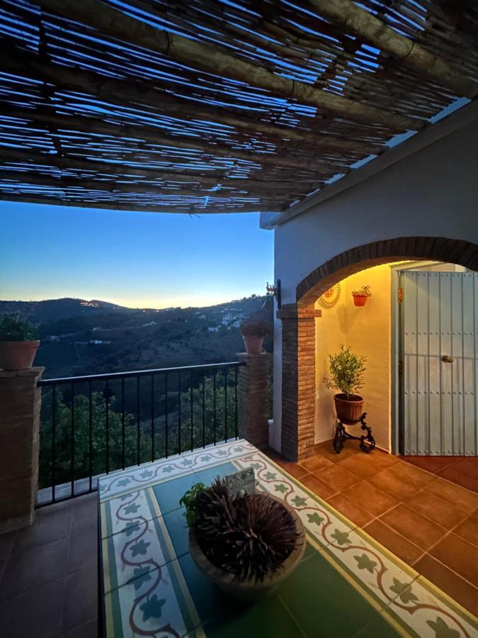 Villa En Frigiliana Con Piscina Y Jacuzzi Extérieur photo